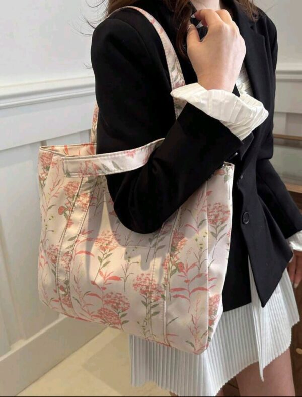 Tote Bag with Zip - Floral - Pink - Image 3